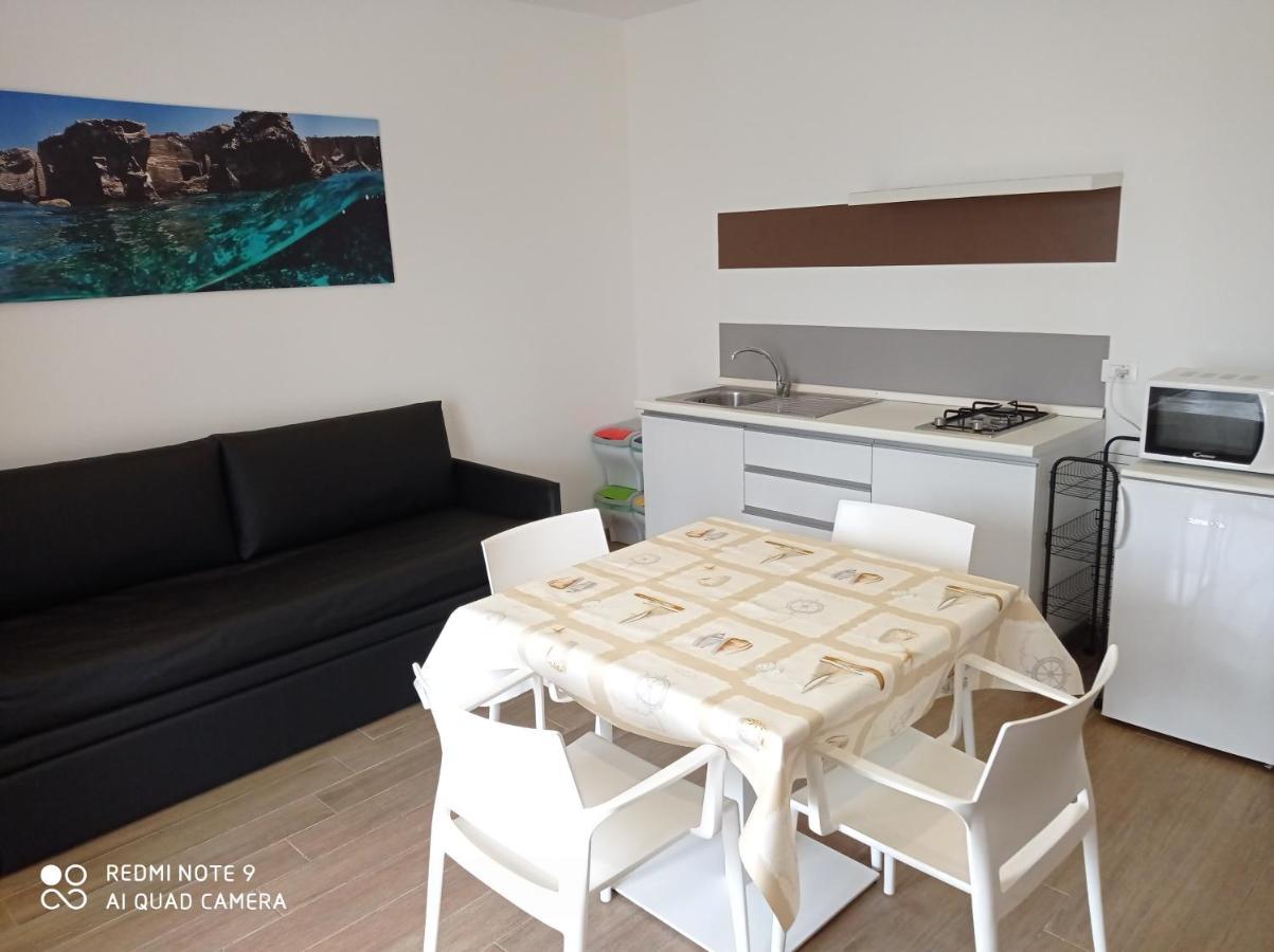 Tra Le Nuvole Apartment Фавиняна Екстериор снимка