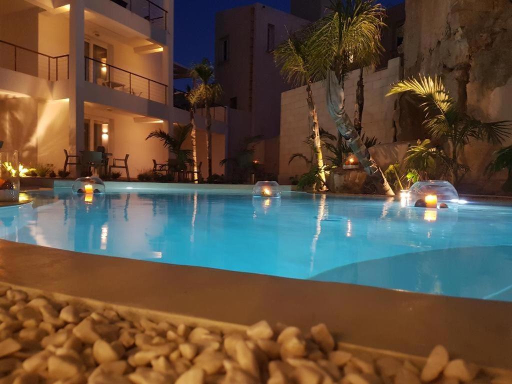 Tra Le Nuvole Apartment Фавиняна Екстериор снимка